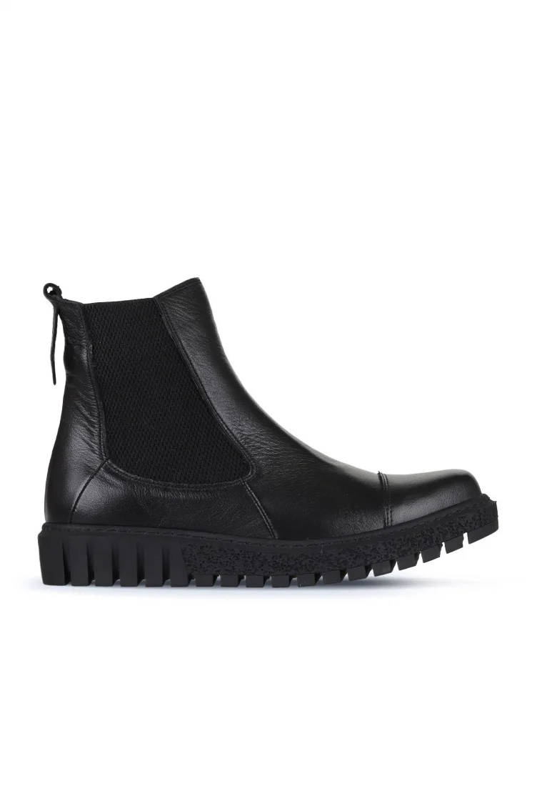 Siyah Deri Kadın Düz Bot
