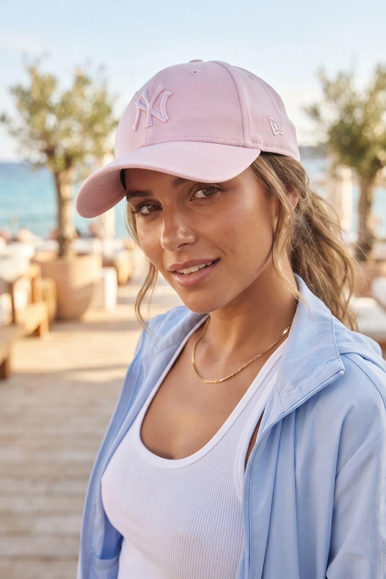 Pembe New Era