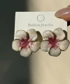 Sakura Küpe