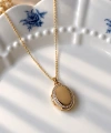 Taş Desenli Kapak Oval Fotoğraflı Kolye (1,6 cm)