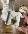 Çiçek Desenli ve Harfli Kapaklı Çift Fotoğraflı Kalp Kolye I Çelik