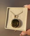 Çift Fotoğraflı Yuvarlak Kapaklı Altın Kolye (2 cm)