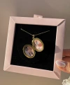 Desenli Kapak Fotoğraflı Oval Kolye (2,3 cm)