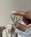 V Shape Küpe