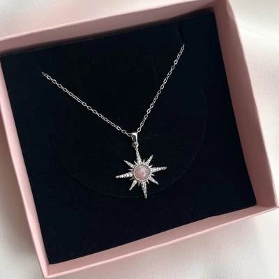 Pembe Opal Taşlı Kuzey Yıldızı Kolye I Çelik