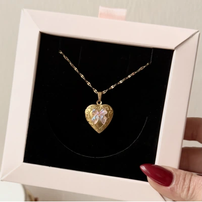 Fiyonklu Fotoğraflı Kalp Kolye