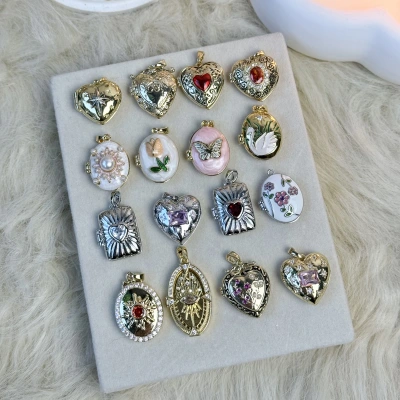 Desenli Fotoğraflı Kapaklı Kolye