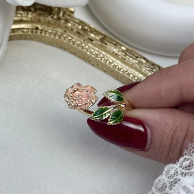 Mineli Çiçek Vintage Yüzük