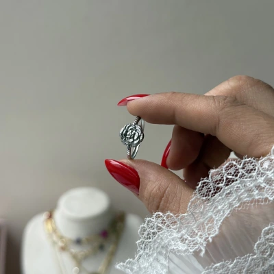 Antique Rose Yüzük