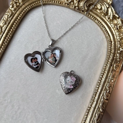 Hello Kittyli Fotoğraflı Kolye ( 1,5 cm )