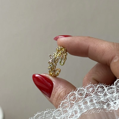 Luna Taşlı Yüzük