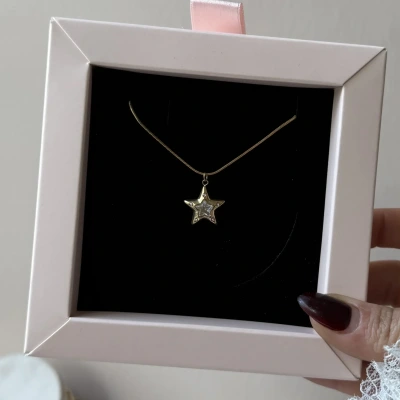 Taşlı Minimal Yıldız Kolye