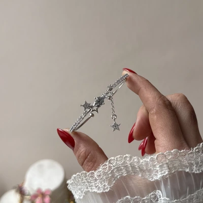 Prenses Taşlı Yıldız Kelepçe Bileklik