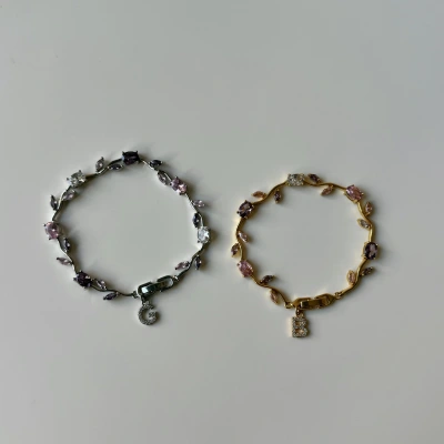 Chromelle Tulip Harf Charmlı Bileklik