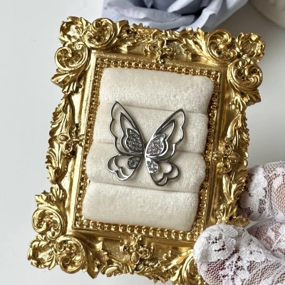 Taşlı Kelebek Küpe