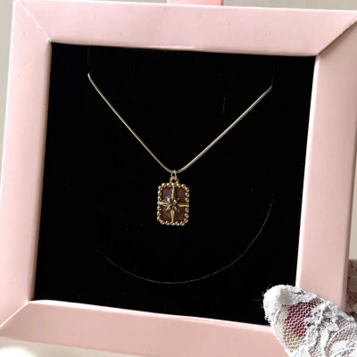 Bordo Kuzey Yıldızlı Kolye