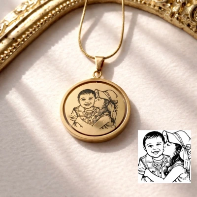 Arkası Yazılı ve Dönen Çizim Fotoğraflı Kolye