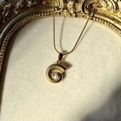 Golden Spiral Kolye