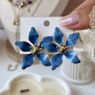 Sapphire Bloom Küpe