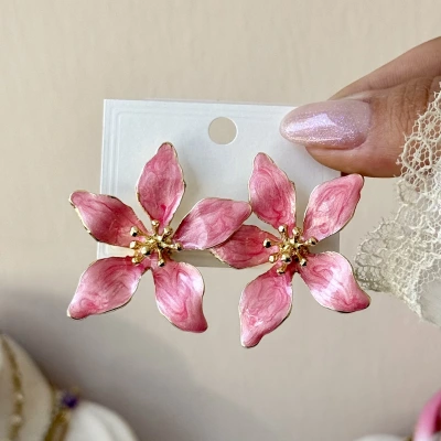 Blush Bloom Küpe