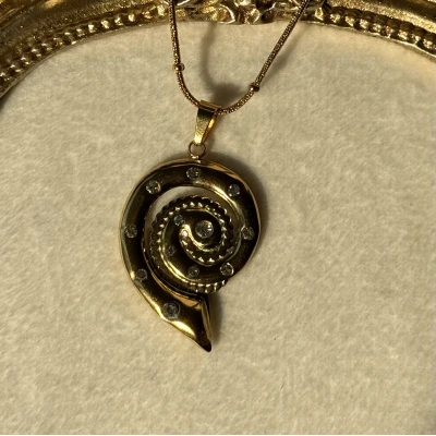 Mystic Spiral Kolye