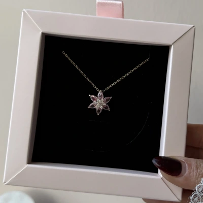 Crystal Flower Kolye