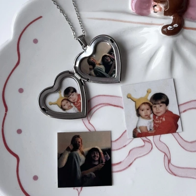 Desenli Kapaklı Çift Fotoğraflı Kolye (2,1 cm)