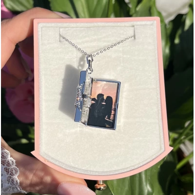 Güneş ve Yıldız Desenli Fotoğraflı Kolye