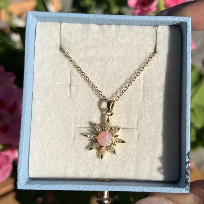 Pembe Opal Taşlı Kuzey Yıldızı Kolye I Çelik