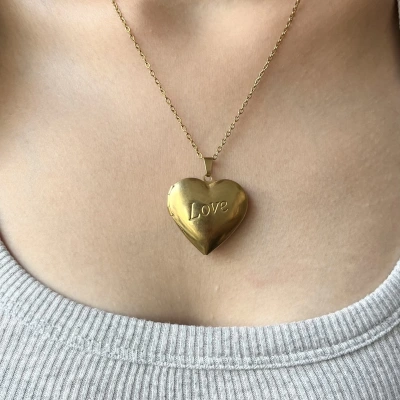 Love Desenli Fotoğraf ve Yazılı Kapaklı Kolye (2,1 cm )