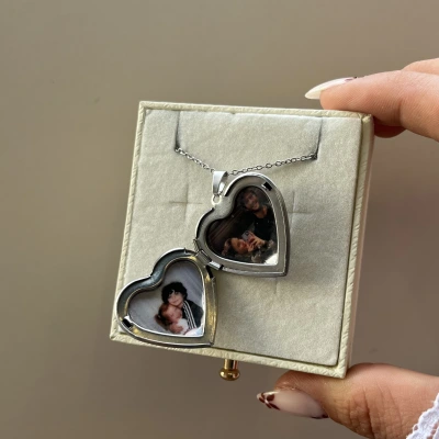 Love Desenli Kapaklı Çift Fotoğraflı Kolye (2,1 cm)