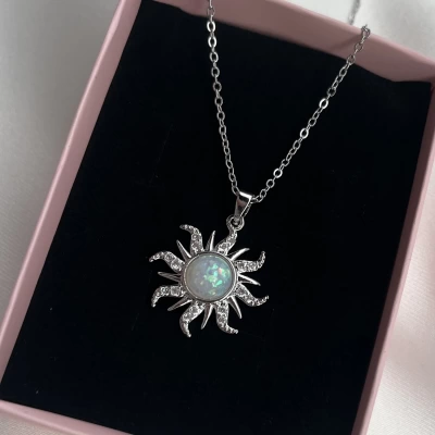 Opal Taşlı Sun Kolye I Çelik