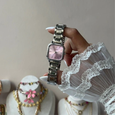 Pembe Kadran Klasik Vintage Saat