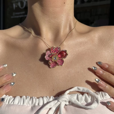 Pembe Lida Kolye