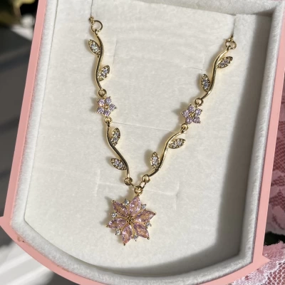 Pembe Prenses Çiçeği Violet Kolye
