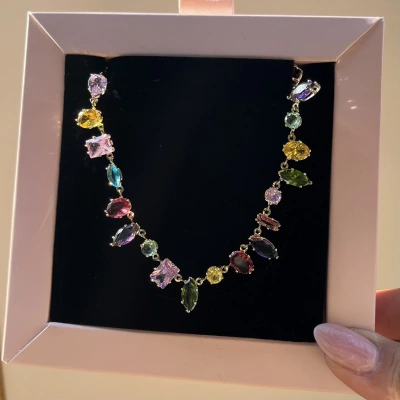 Renkli Taşlı Gem Kolye