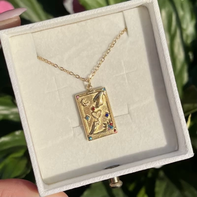 Vintage Hand Tarot Kolye | Çelik
