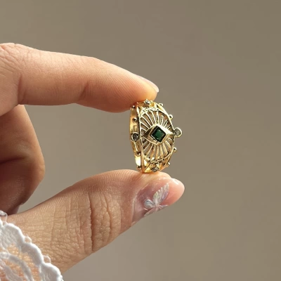 Yeşil Taşlı Vintage Yüzük I 14 Altın Kaplama