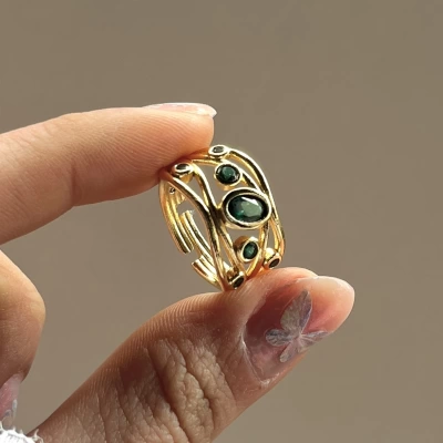 Yeşil Taşlı Vintage Yüzük I 14 Altın Kaplama