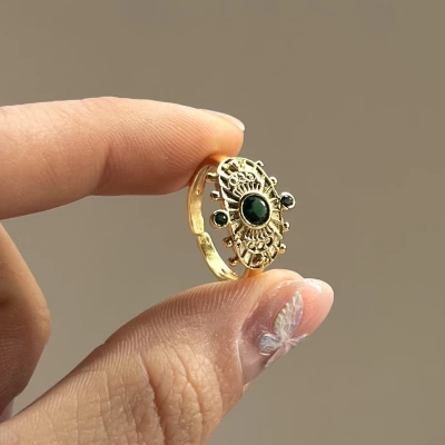 Yeşil Taşlı Vintage Yüzük I 14 Altın Kaplama