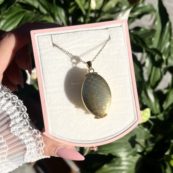 4 Fotoğraflı Oval Kapaklı Kolye | Çelik