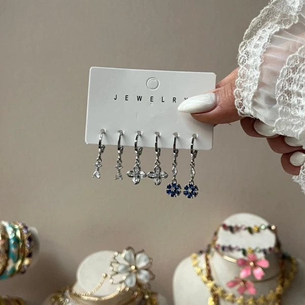 6lı Çiçek Küpe Seti