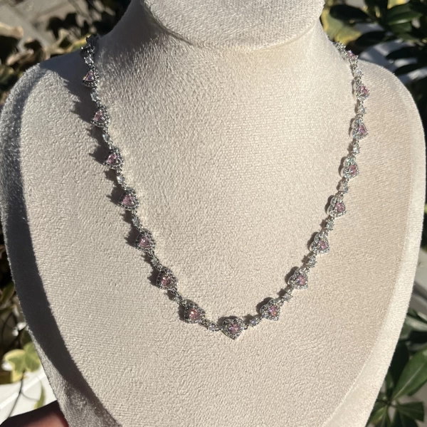 Pembe Kalp Motifli Zincir Choker
