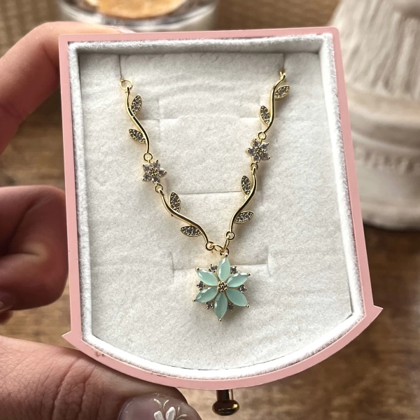 Prenses Çiçeği Violet Kolye