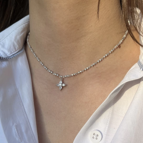 Yonca Motifli Taşlı Zincir Kolye I 925 Gümüş