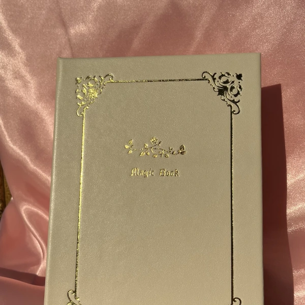 Magic Book Hediye Takı Kutusu