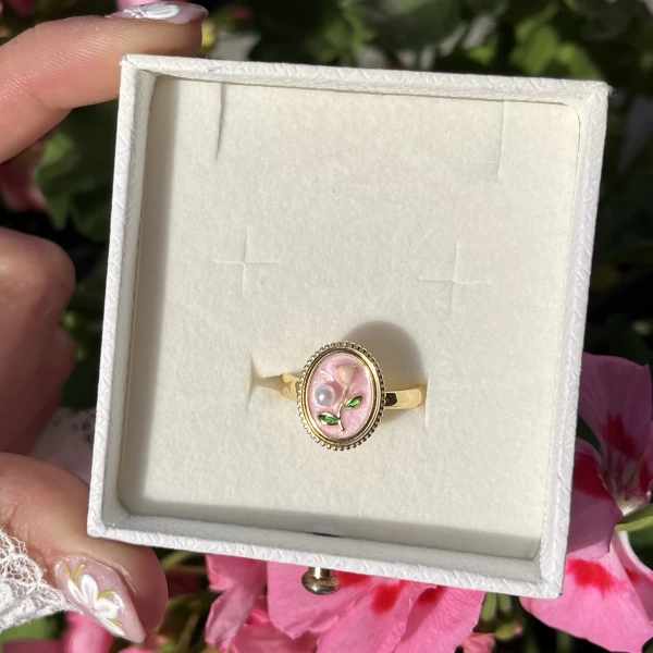 Pembe Çiçek Sanat Yüzük