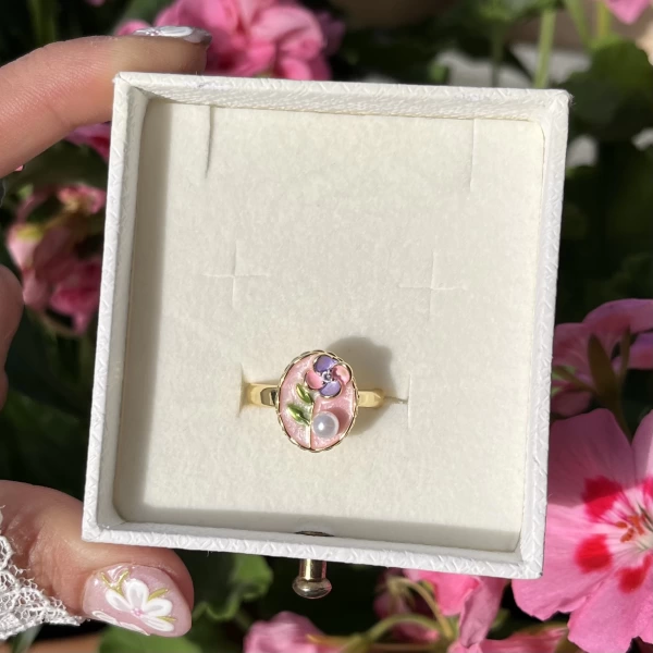 Pastel ve İncili Sanat Yüzük