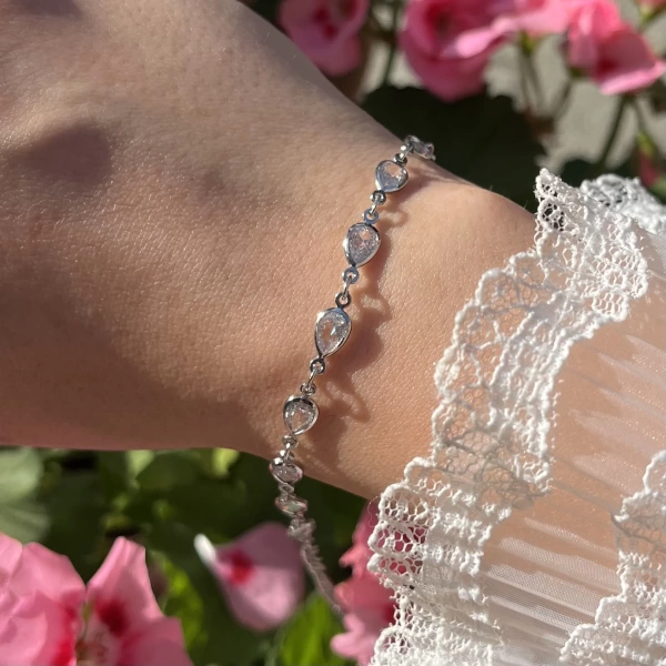 Damla Taşlı Bileklik