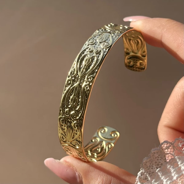 Oyma Desenli Vintage Kelepçe Bileklik I Çelik